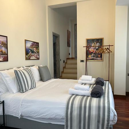 Golden Moments Luxury Stone Villas B Mesaria Bagian luar foto