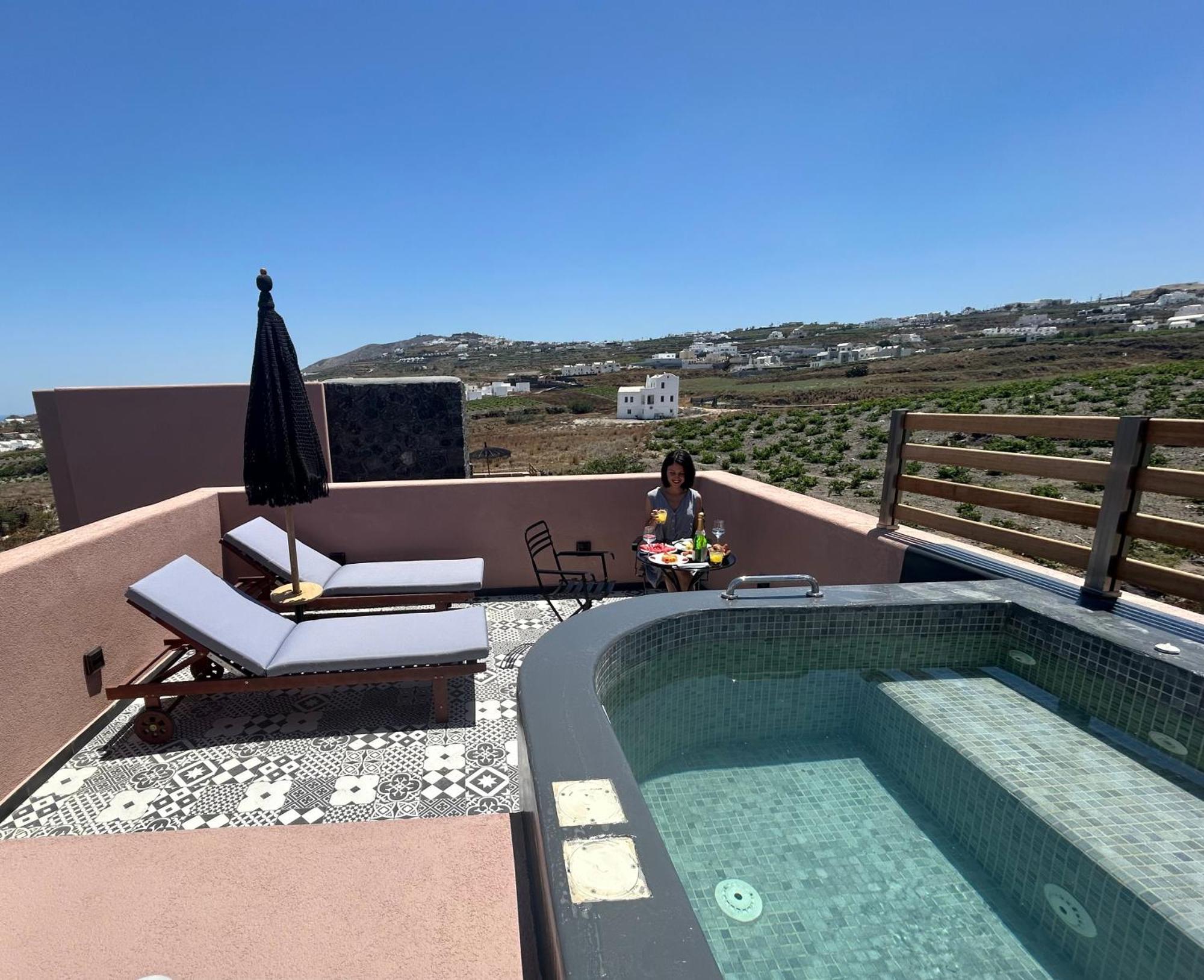 Golden Moments Luxury Stone Villas B Mesaria Bagian luar foto