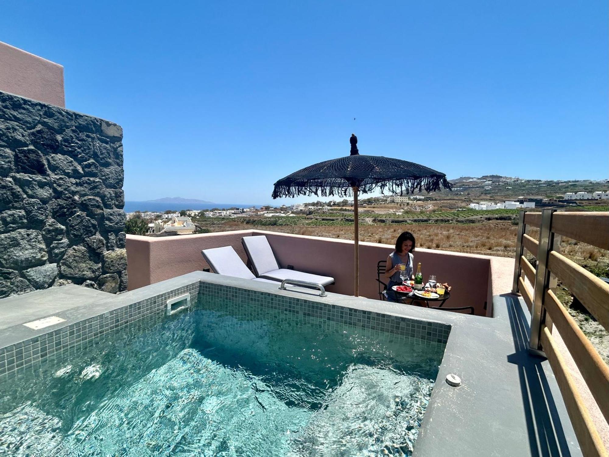 Golden Moments Luxury Stone Villas B Mesaria Bagian luar foto