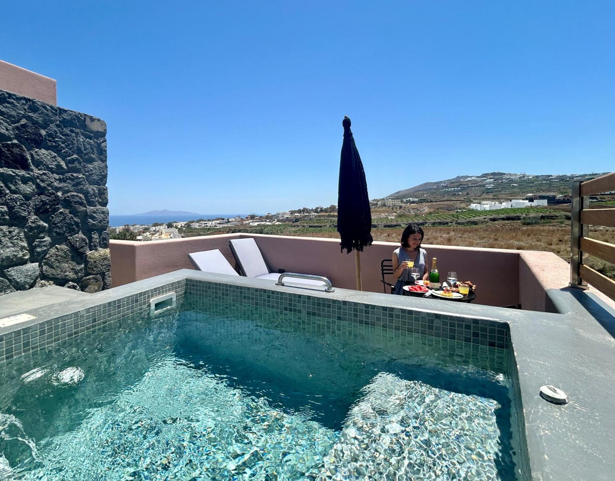 Golden Moments Luxury Stone Villas B Mesaria Bagian luar foto