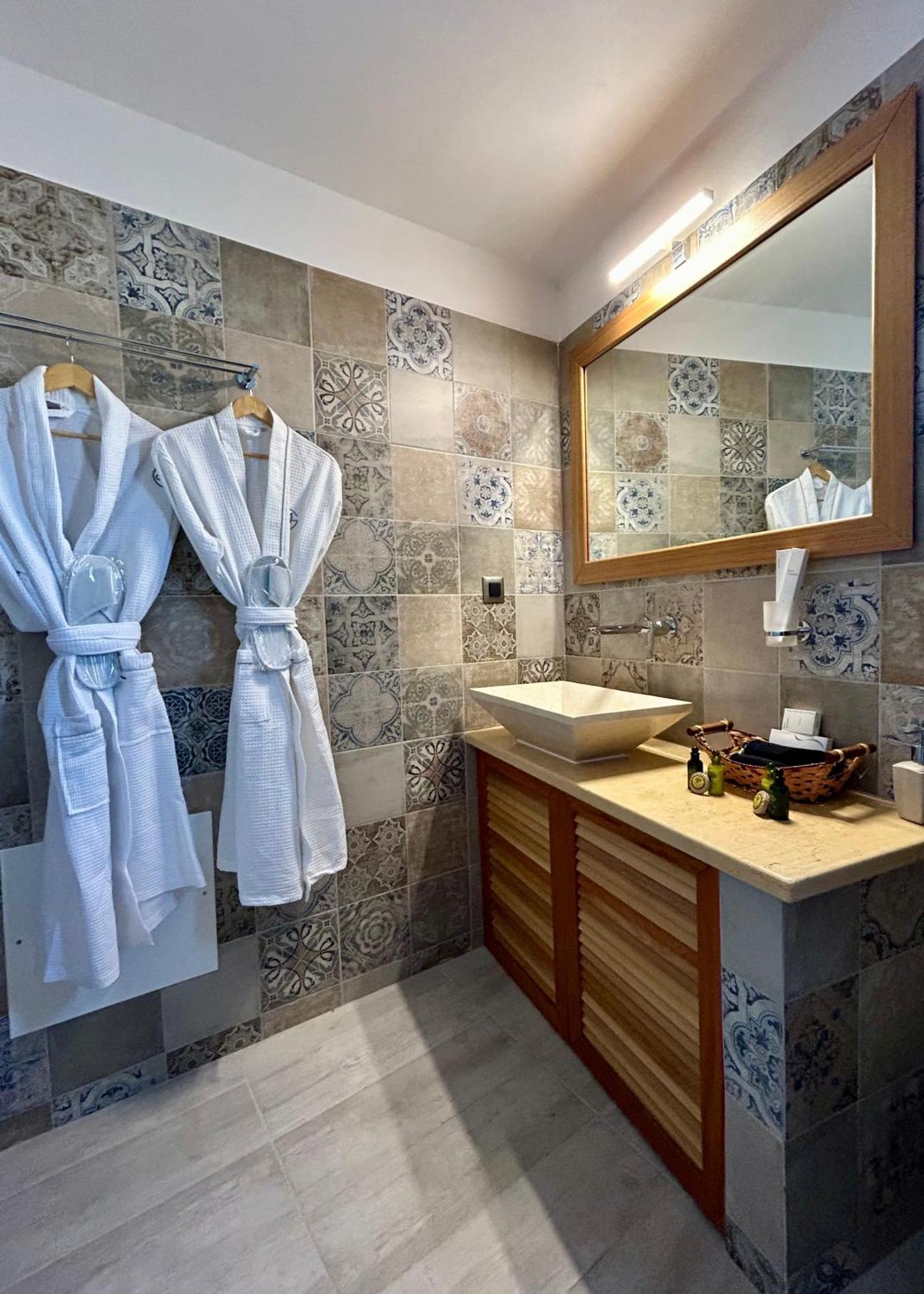 Golden Moments Luxury Stone Villas B Mesaria Ruang foto